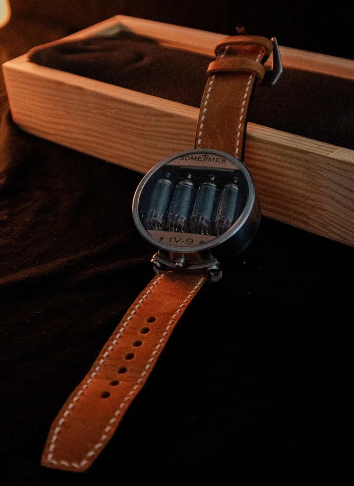 Nixie Tube 手表 Numitron 稀有管 IV9 型号 4 管。 无木箱 — 第 2/4 张图片