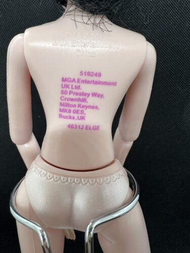 Muñeca Bratzillaz Cloetta Spelletta Noche Mágica Desnuda 2013 - Imagen 4 de 6