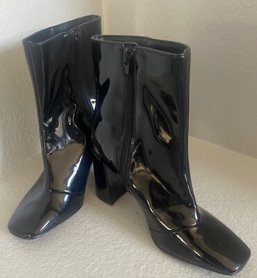 Steve Madden Taryn Ankle Boots Black Patent Leather. Pull On Zip UpRoundToe Sz6