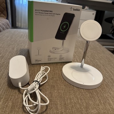 Belkin Boost Charge Pro 2-in-1 Wireless Charger Stand with MagSafe - White