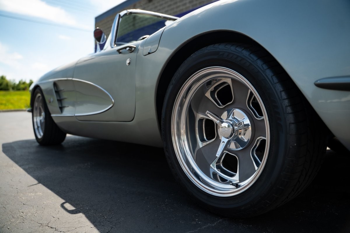 1959 Seafoam Green Chevrolet Corvette   | C1 Corvette Photo 6