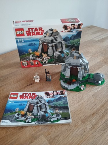 LEGO Star Wars: Ahch-To Island Training (75200), with box & instructions