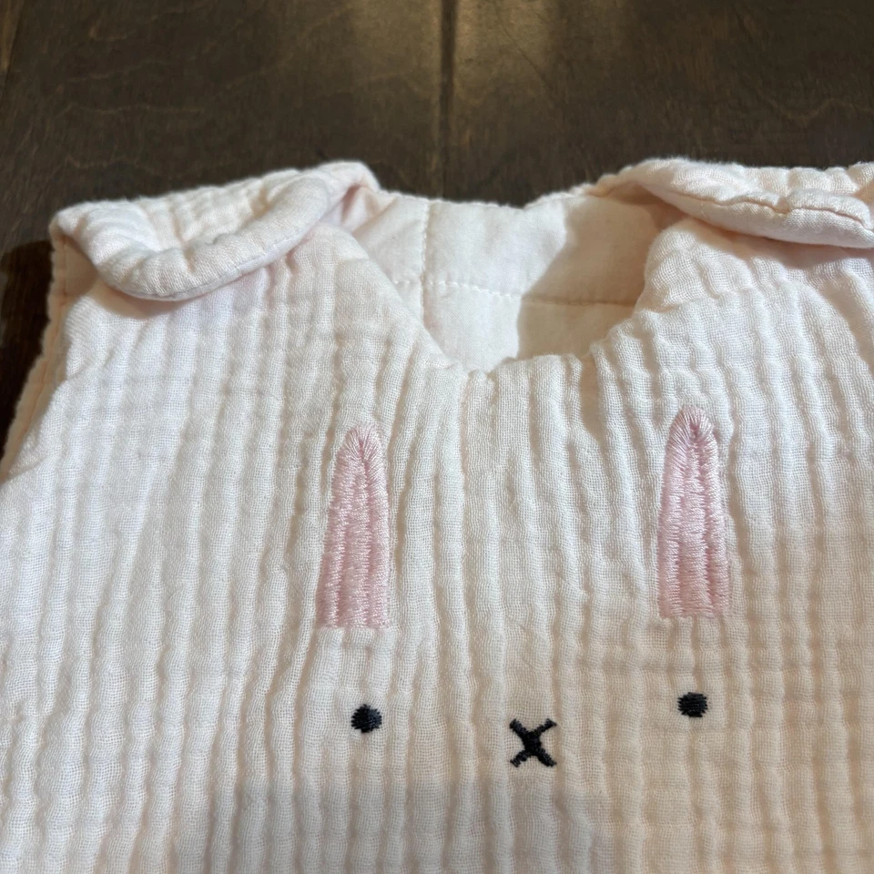 Мешок для сна кролика из органического хлопка муслиновое одеяло Pottery Barn Kids розовое 34x23 - Изображение 2 из 4