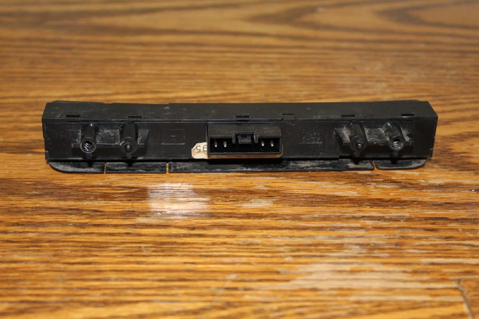 OEM 1995-1996 Jeep Cherokee Cruise Control Switch - Genuine Mopar Part - Image 3 of 4