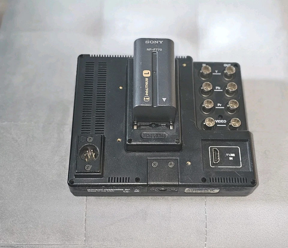 Marshall V-LCD70XP 7" HDMI SDI Pro Camera Monitor - Image 2 of 2