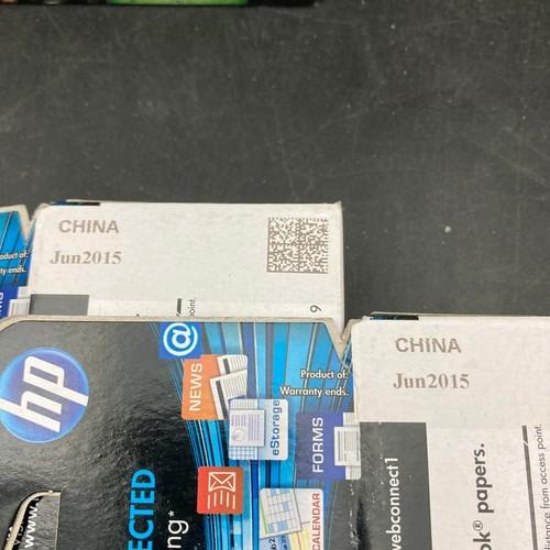 Six Genuine HP932XL/933 InkJet Cartridges Four Black/Two Cyan NEW Exp 2015/2021 - 第 2/3 張圖片