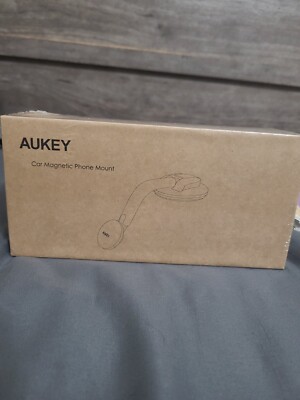 Aukey HD-C49 Car Magnetic Phone Mount.