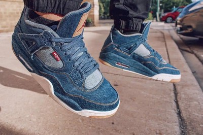 Jordan 4 Retro ''LEVIS DENIM'' 2018 - AO2571-401 Men's Size US 7-12
