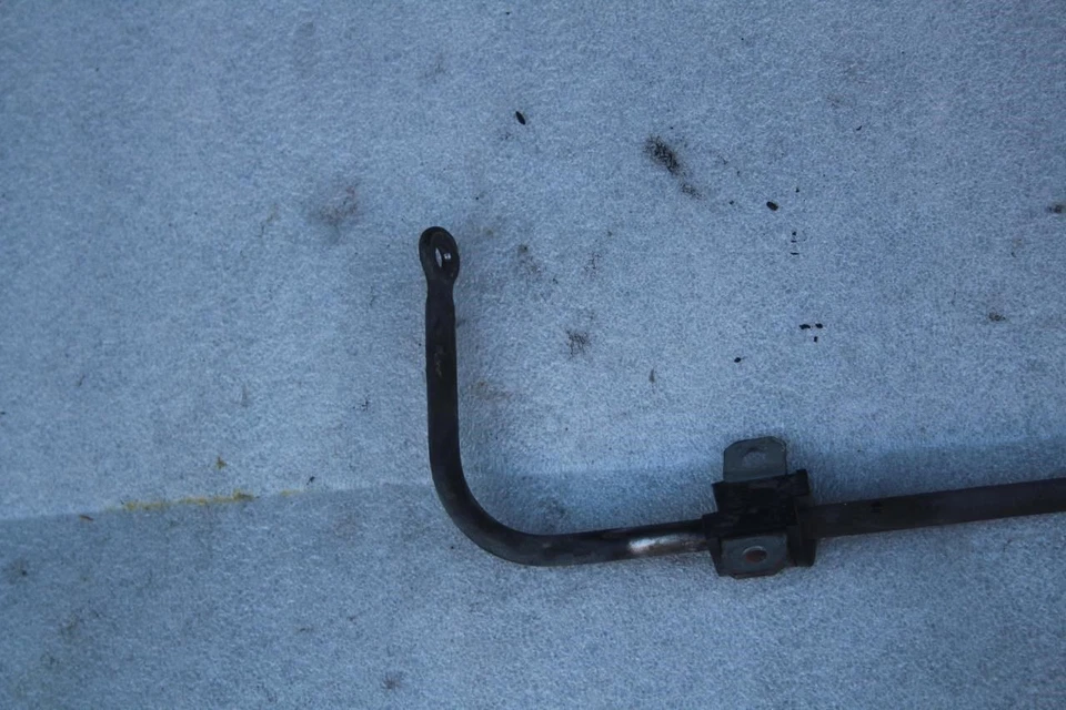 Barra estabilizadora trasera Mazda MX-5 MIATA 1991 N02328151A Foto 3 de 4