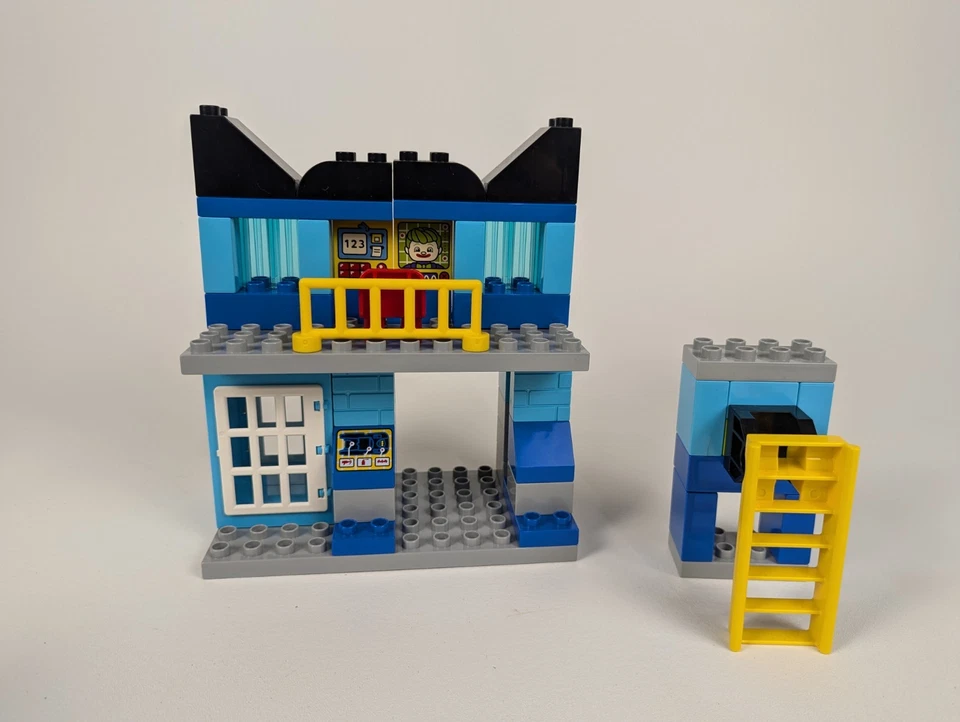 LEGO Duplo Batman Vs Penguin Batcave Batmobile Duck Ride Hideout Ice Slides Lot - Image 2 of 4