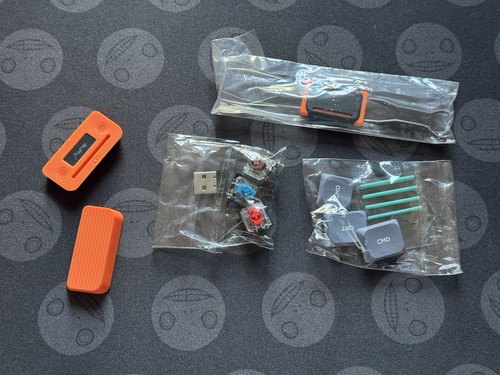 NuPhy Air75 Wireless Mechanical Keyboard with Keyboard Case and Red Switches - Photo 20/23
