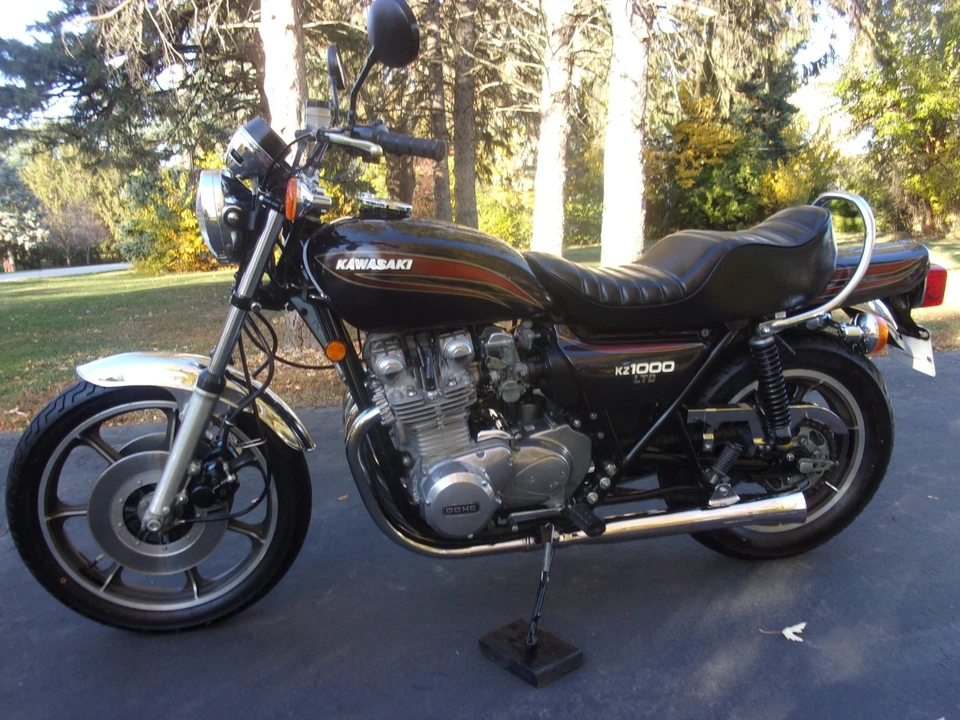 1977 Kawasaki KZ1000  - Image 3 of 4