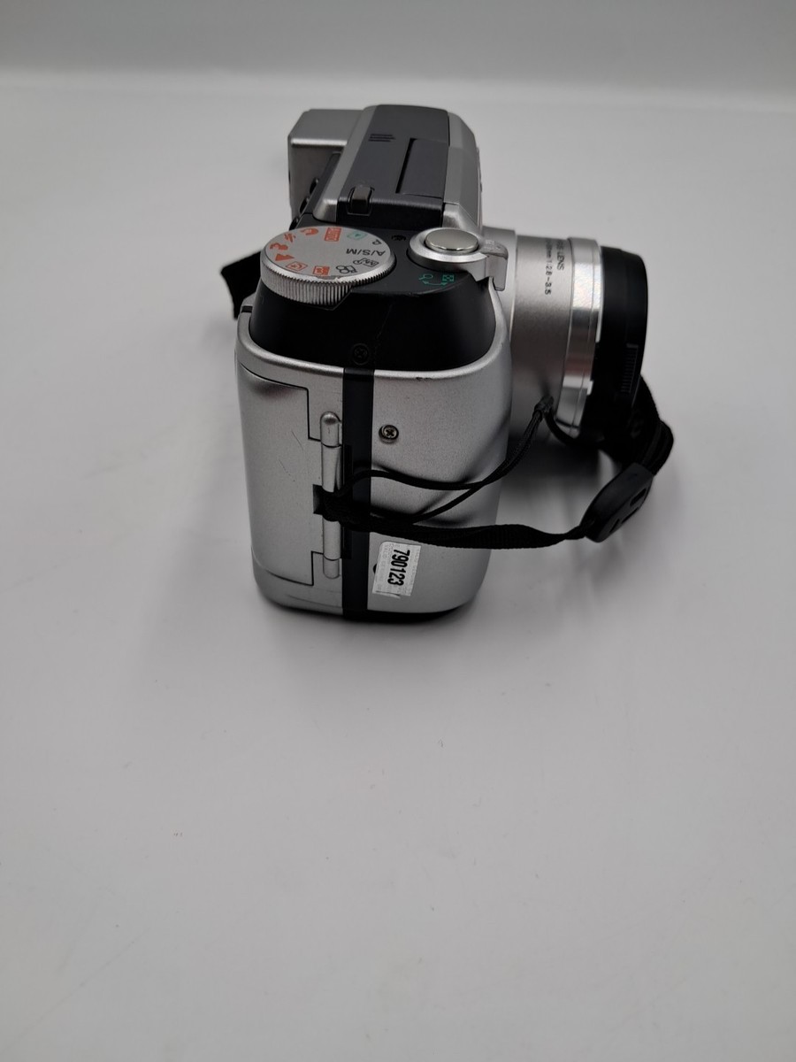 Olympus CAMEDIA C-730 Ultra Zoom 3.2MP Digital Camera - Metallic