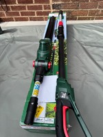 Bosch Universalhedgepole 18v Cordless Telescopic Pole Hedge Trimmer 430mm