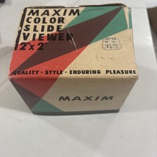 VINTAGE A5 35mm MAXIM COLOR SLIDE VIEWER 2" x 2" MADE JAPAN