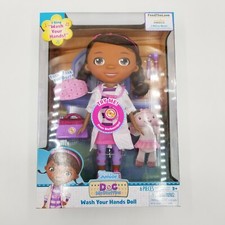 Doc McStuffins Singing Doll Wash Your Hands Includes Face Mask Doctor Bag 11.5"