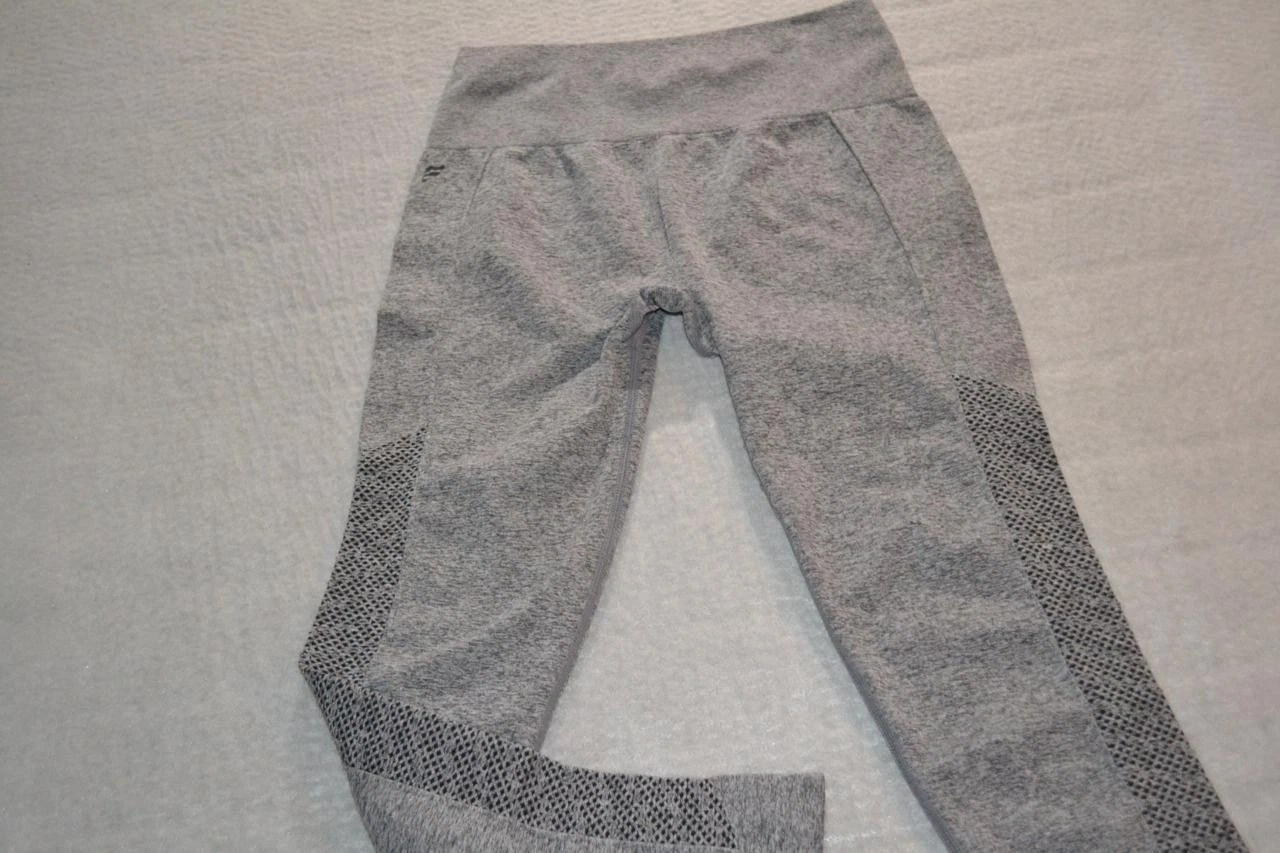 fabletics gym capris leggings