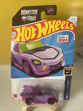2024 Hot Wheels Monster High Ghoul Mobile 3/250 HW Screen Time 1/10 New