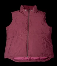 Cabelas Womens Size M  Maroon Red Zipper Quilted Goose Down Vest
