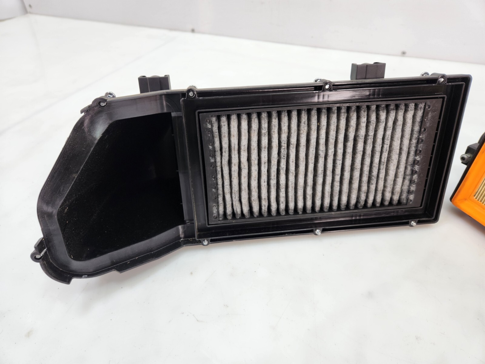 ✅ 10-14 OEM Rolls-Royce Ghost RR4 N74 Left Side Air Intake Box Airbox Assembly