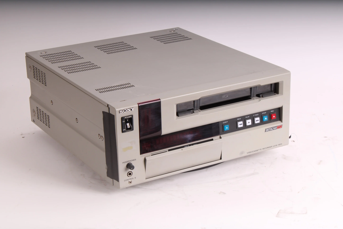 Sony Beta Cam SP Editing System Converts Analog Video into Sony Beta Cam SP Editing System Converts Analog Video into