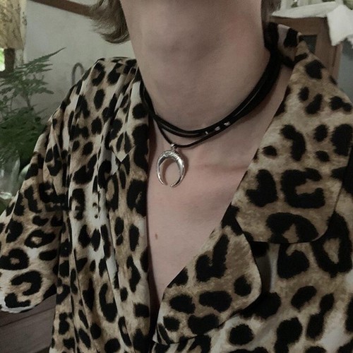 Moon Horn Pendant Necklace Simple Layered Choker Adjustable Clavicle Chain - Picture 5 of 8