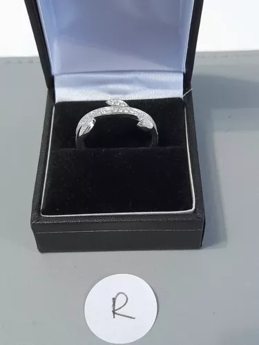 Ladies dress ring size R