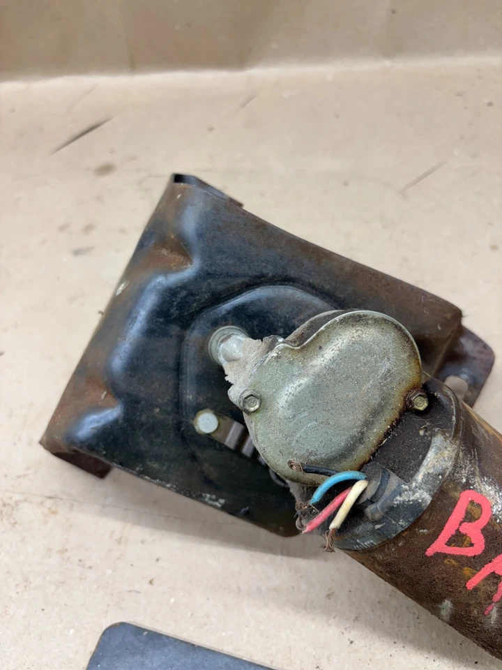 1978 年福特 BRONCO F100 F150 F250 F350 WINDSHIELD WIPER MOTOR 非工作核心 — 第 4/4 张图片