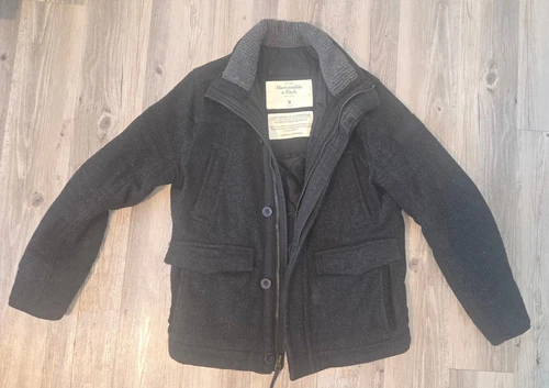Abercrombie & Fitch Men's Jacket image 2