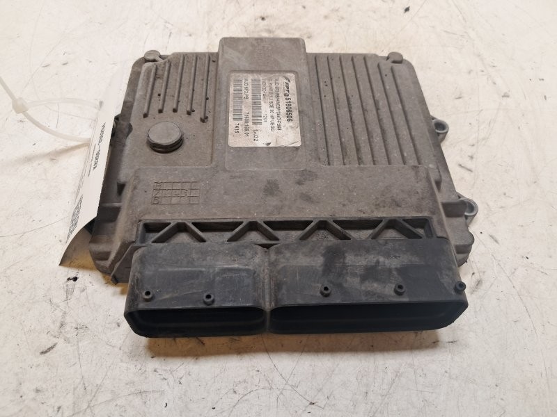 51806506 centralita motor uce FIAT GRANDE PUNTO 199 brufpK8260-335294