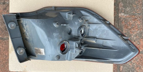 KIA CERATO RIGHT TAILLIGHT TD, HATCH, 10/2010-06/2013 - Picture 4 of 4