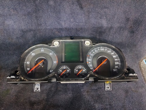 3C0920871E Tacho Kombiinstrument VW Passat 3C Modelle
