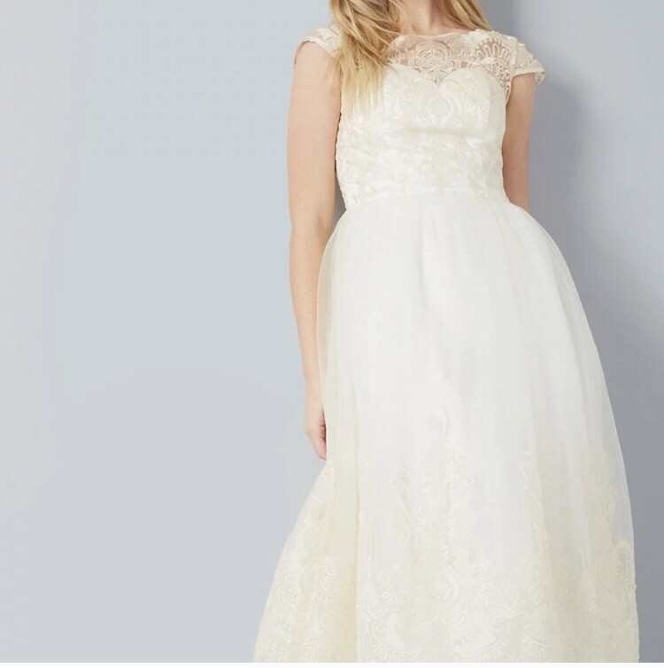 elegant haute couture dresses AURELIA CRYSTAL FLORAL GOWN | CULT MIA main image 1