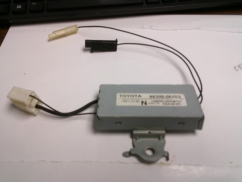 2007-2009 Toyota Camry Antenna Amplifier Assembly OEM 86300-06080