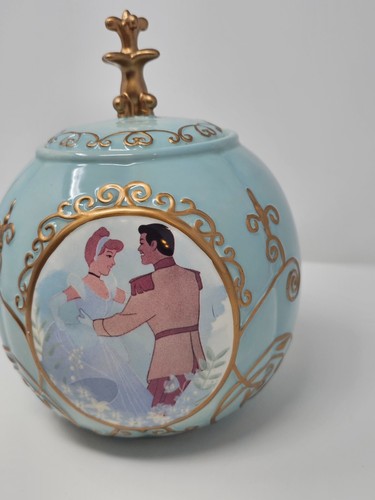Disney Cinderella Cookie Jar w/ Lid – Blue & Gold Ceramic- HTF Collectible - Picture 11 of 13