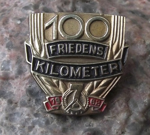 1962 NAW Nationale Aufbauwerk DDR Deutschland Front National 100 km Pin Anstecker - Bild 1 von 2