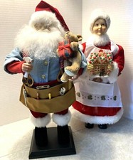 Toy Builder Santa  Baker Mrs. Claus