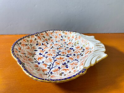 Ca.1877-1890 Royal Crown Derby Imari style shell form dish, 