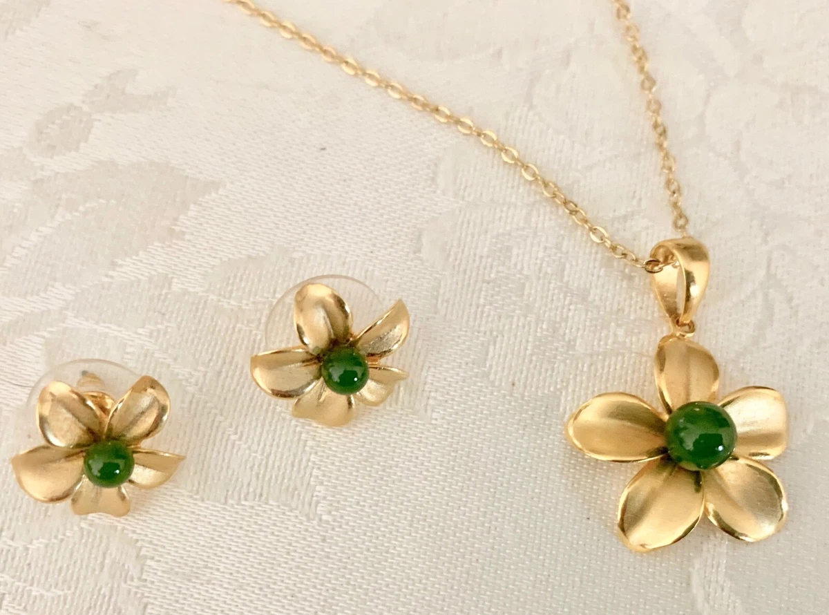 Jade necklace clearance and earrings set