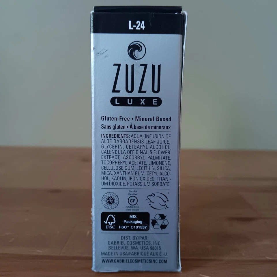 ZUZU LUXE Oil-Free Liquid Foundation 18 Shade L-24 - 2 Boxes- Brand NEW - Image 4 of 4