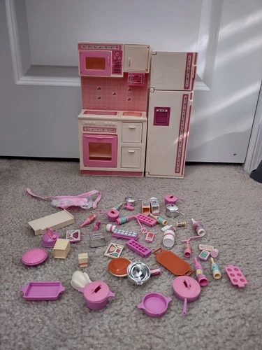 Vintage Barbie Sweet Roses Kitchen Cooking Center Refrigerator Accessories 1987