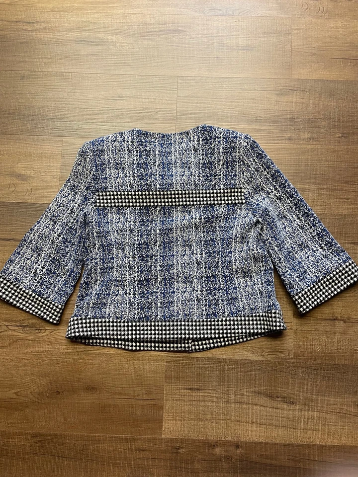 Conjunto de falda y blazer de tweed para mujer Cabi (M/6) Foto 3 de 4