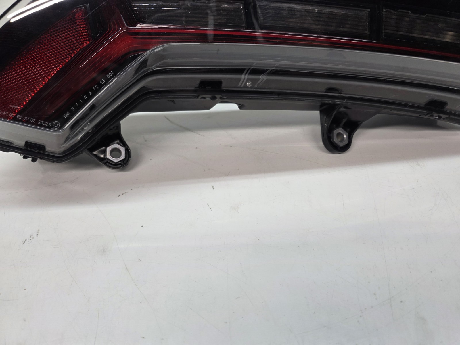 LAMBORGHINI HURACAN 610 580 TECNICA DRIVER LEFT SIDE TAIL LIGHT OEM 4T0945095