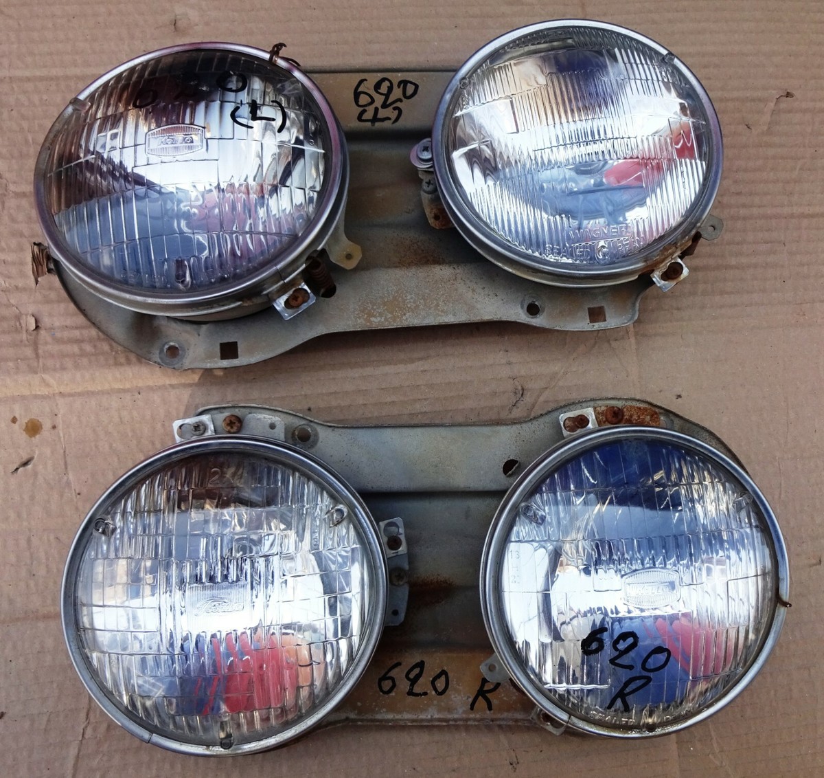 希少　日産純正部品　へッドライト　620 DATSAN KOITO 旧車 DATSUN NISSAN 620 PICKUP UTE MODEL 1972 78 PAIR OF HEADLIGHTS