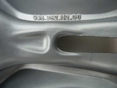 Porsche 911 986 16" RUEDA DELANTERA LLANTA DE FABRICANTE DE EQUIPOS ORIGINALES 6x17 Clásico 5 Radios Divididos Boxster Silvr - Imagen 11 de 12
