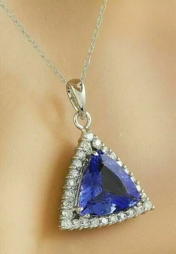 Colgante de tanzanita azul creado en laboratorio de corte de billón de 1 quilón enchapado en oro blanco de 14 k - Imagen 3 de 10