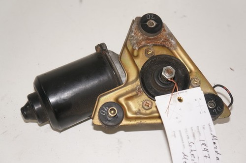 Mazda MX 3 `97  Scheibenwischermotor vorne Wischermotor Scheibe vorne