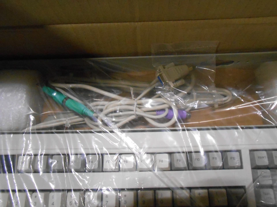 OIX1310R-PS2 RACI-MOUNT KEYBOARD - Image 2 of 4