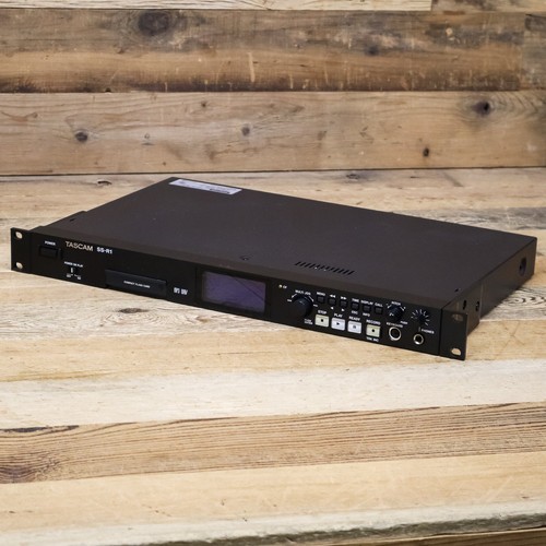 Tascam SS-R1 (SSR1) Solid State Compact Flash Recorder Installation U260353 - Picture 6 of 8