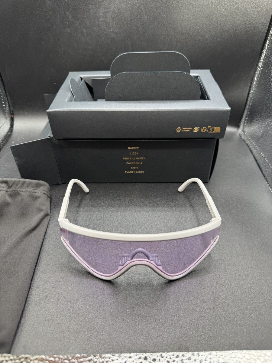 Oakley MUZM Eyeshade Cool Grey Prizm Low Light Lenses OO9441-0451